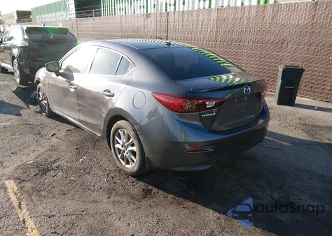 2015 Mazda Mazda3 I Touring z USA, uszkodzony, nr VIN 3MZBM1V79FM225254